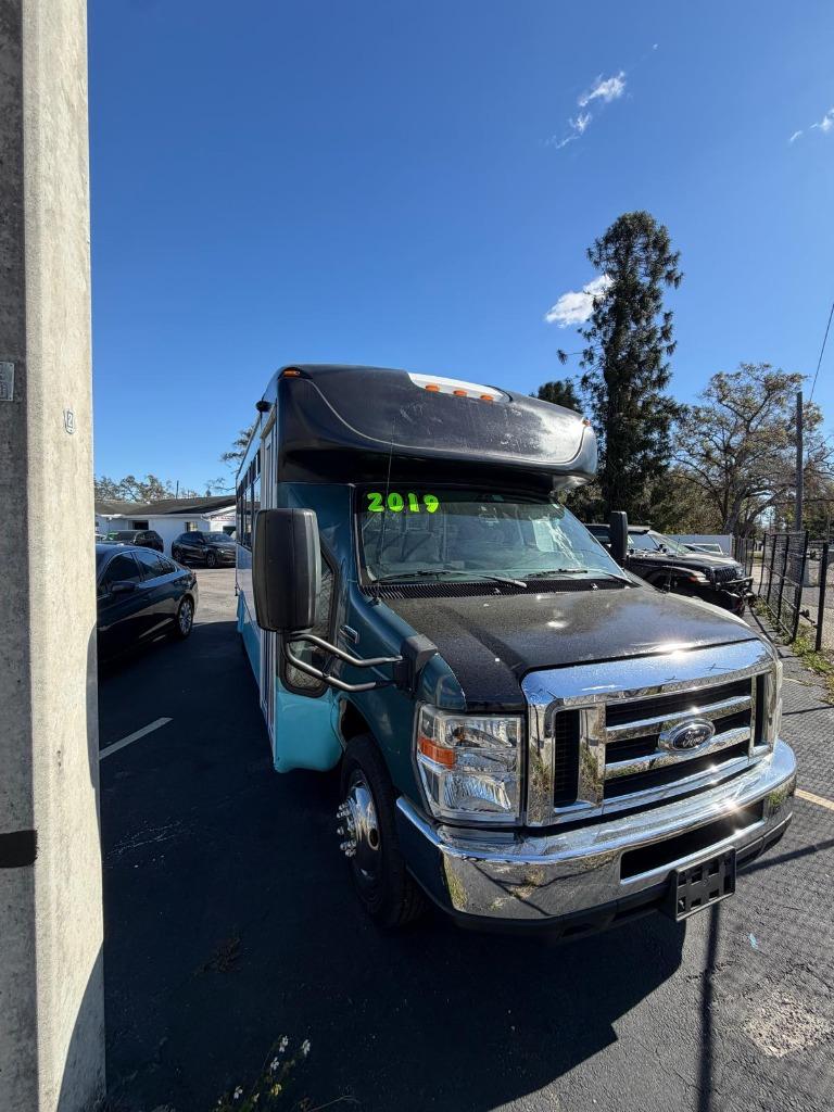 2019 Ford E-Series Cutaway Base